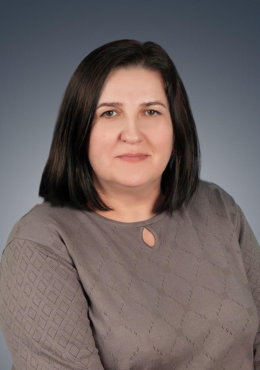 Толстякова Олена Вікторівна